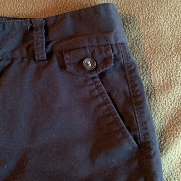 Dockers navy shorts. 9 inch inseam. Size 8 - Picture 6 of 11
